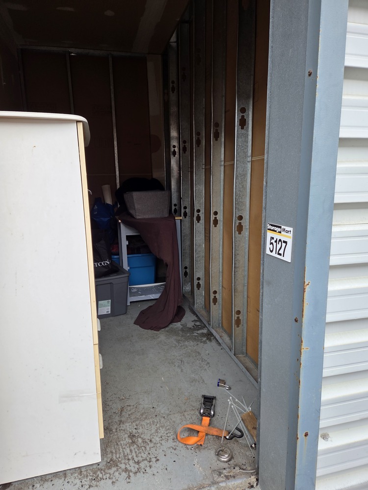 3104 - StorageMart Beauport  auction IB-1222