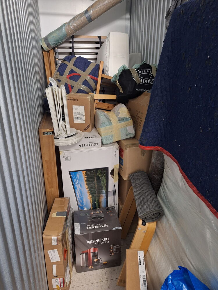 Vault Valet Storage  auction IB-1983 20