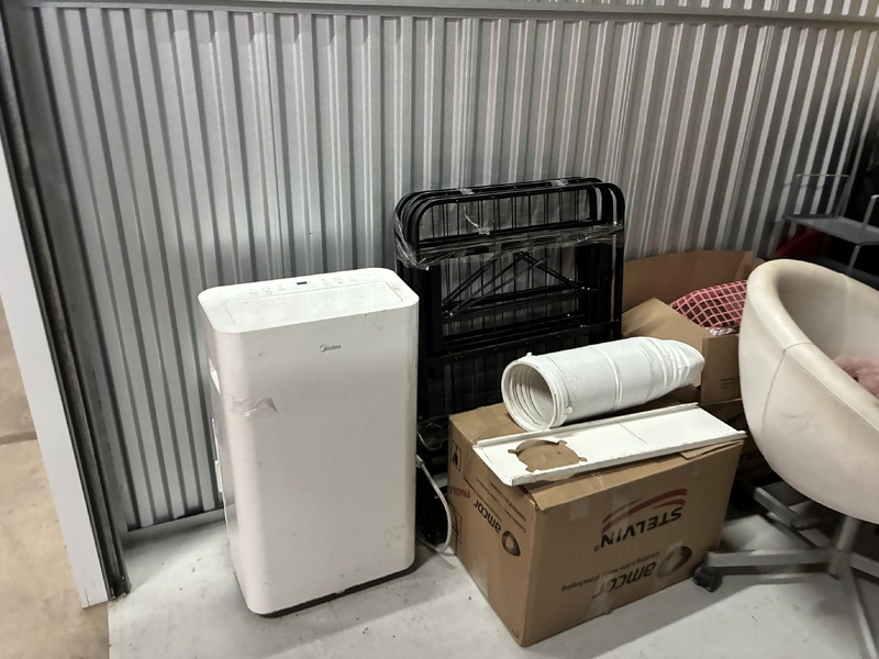 Affordable Storage Centre - Stadium  auction IB-5829
