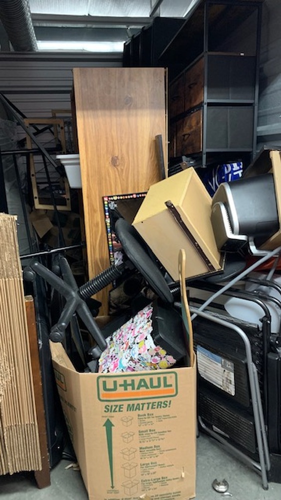 3204 - StorageMart Circle Dr and 11th St W   auction IB-3177 30