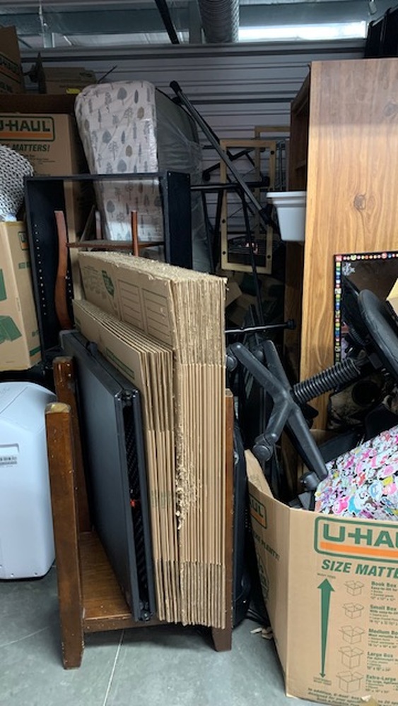 3204 - StorageMart Circle Dr and 11th St W   auction IB-3177 40