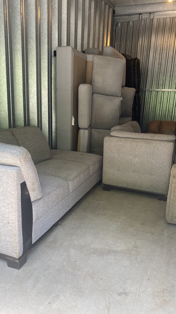 3105 - StorageMart Galvani Ste foy  auction IB-1643
