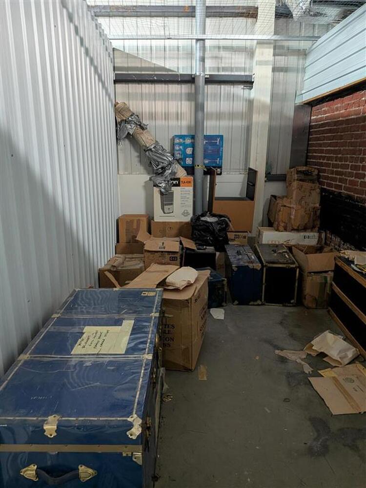 Montreal Mini-Storage - Beaumont  auction IB-3546 50