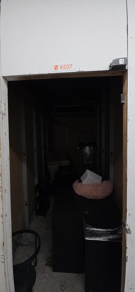 Public Storage P0007 - Arrow Rd  auction IB-4556