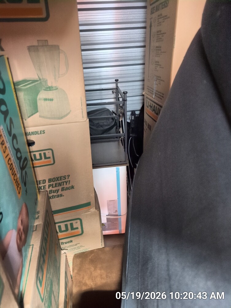 Storage of Barton St  auction IB-2046 30