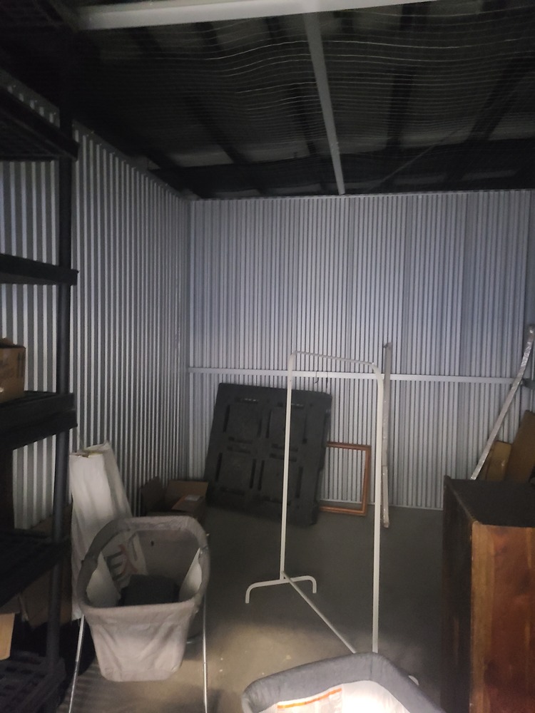 3013 - StorageMart Todd Baylis Blvd Toronto  auction IB-8221 40