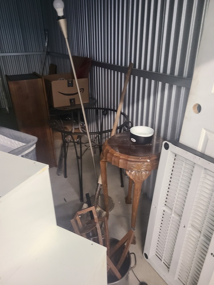 3013 - StorageMart Todd Baylis Blvd Toronto  auction IB-8221 50