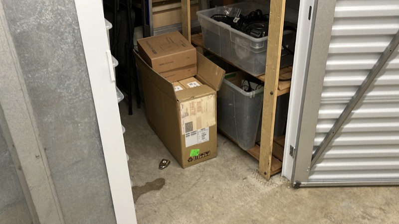 Advanced Self Storage  - North Vancouver  auction IB-8815 10