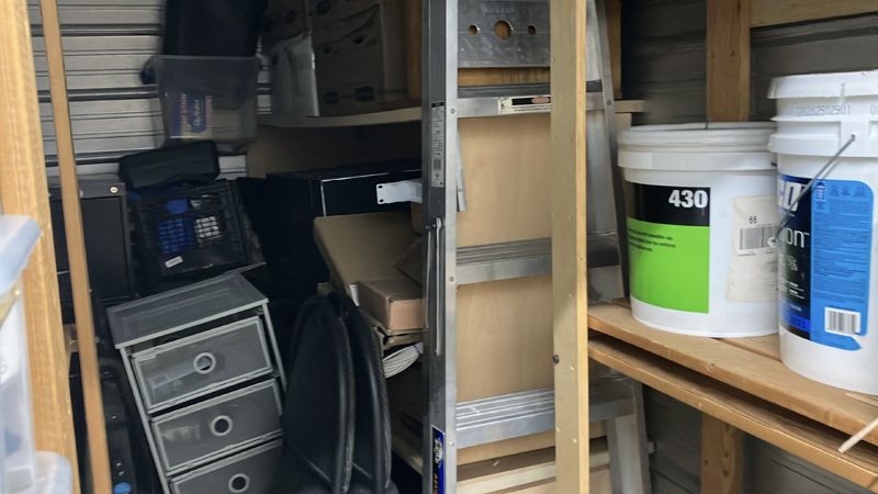 Advanced Self Storage  - North Vancouver  auction IB-8815 40