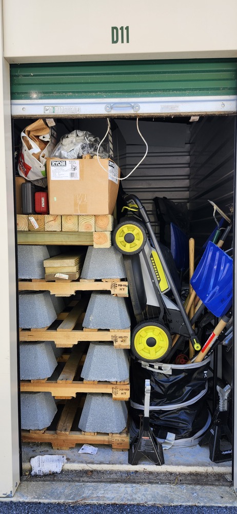 DEStorage.com - Milford   auction IB-7094
