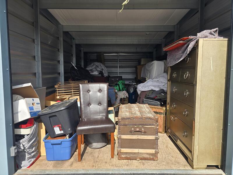 2580 - StorageMart 144 Ave & 127 St  auction IB-4674 10