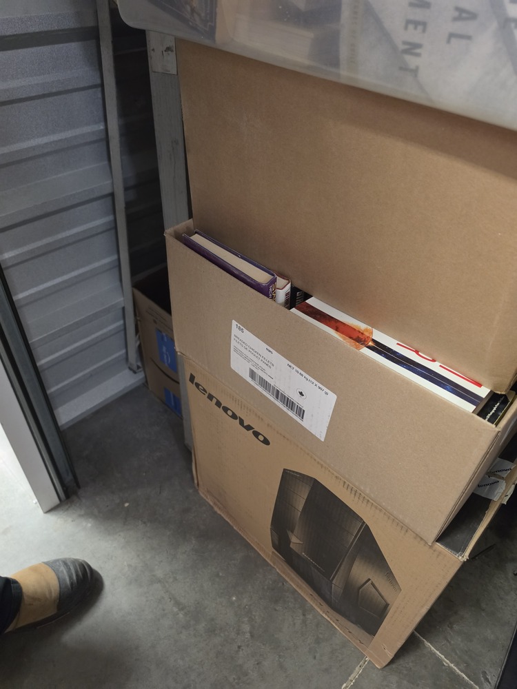 2551 - StorageMart Deerfoot Trail & Yankee Valley  auction IB-2823