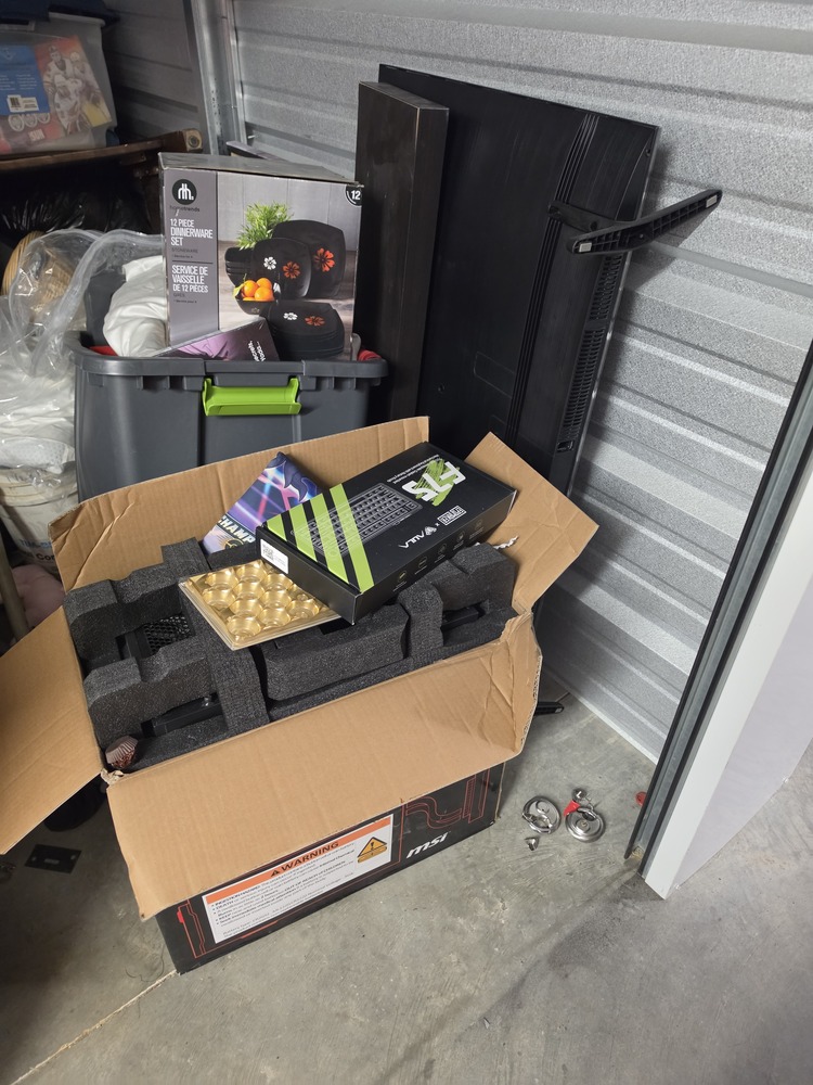 2551 - StorageMart Deerfoot Trail & Yankee Valley  auction IB-2823 50