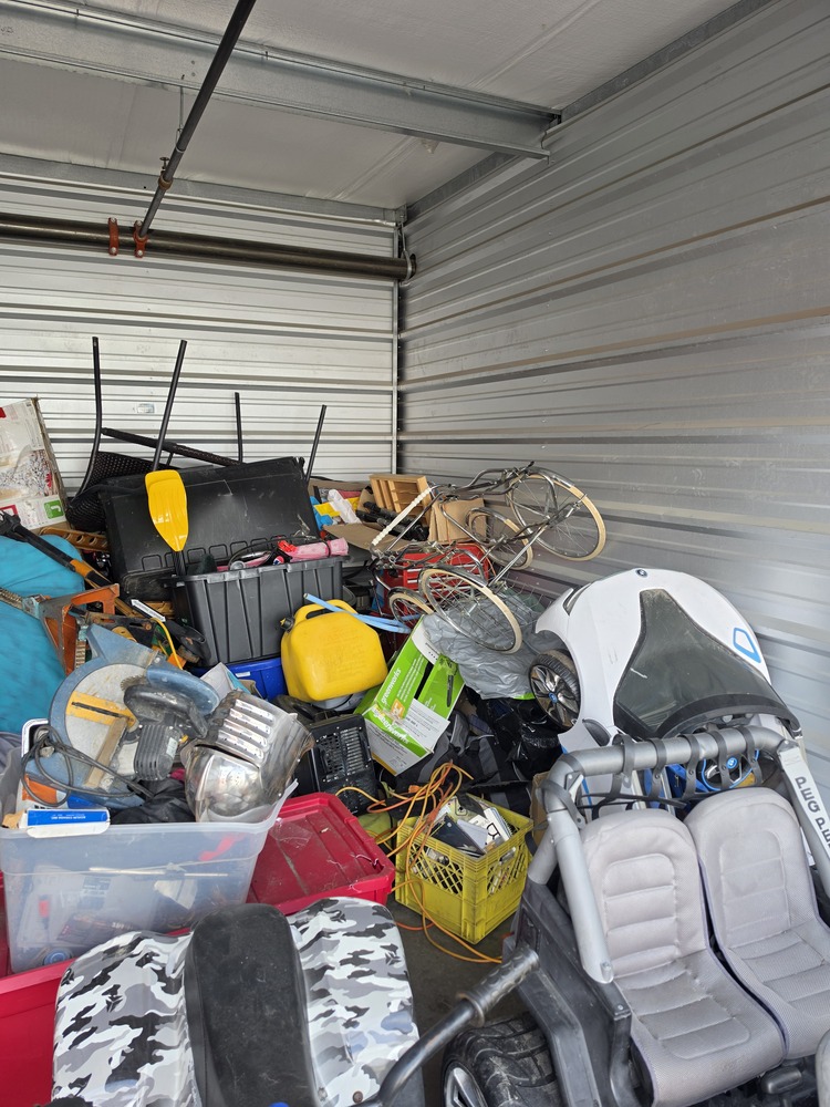 2551 - StorageMart Deerfoot Trail & Yankee Valley  auction IB-1565 10