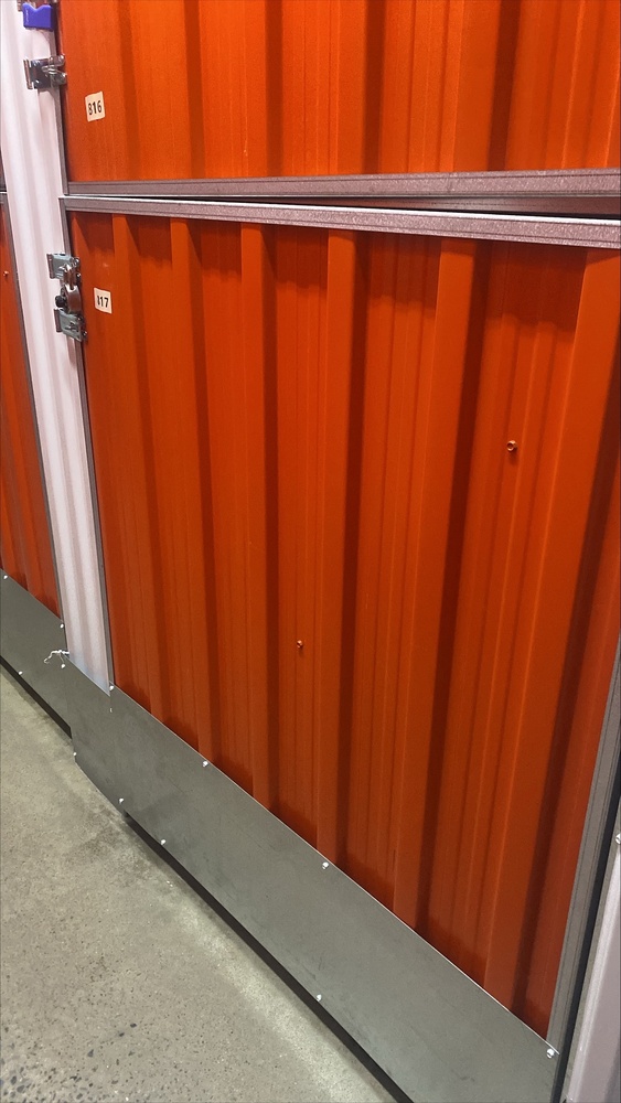 Montreal Mini-Storage - Victoria  auction IB-4781 40