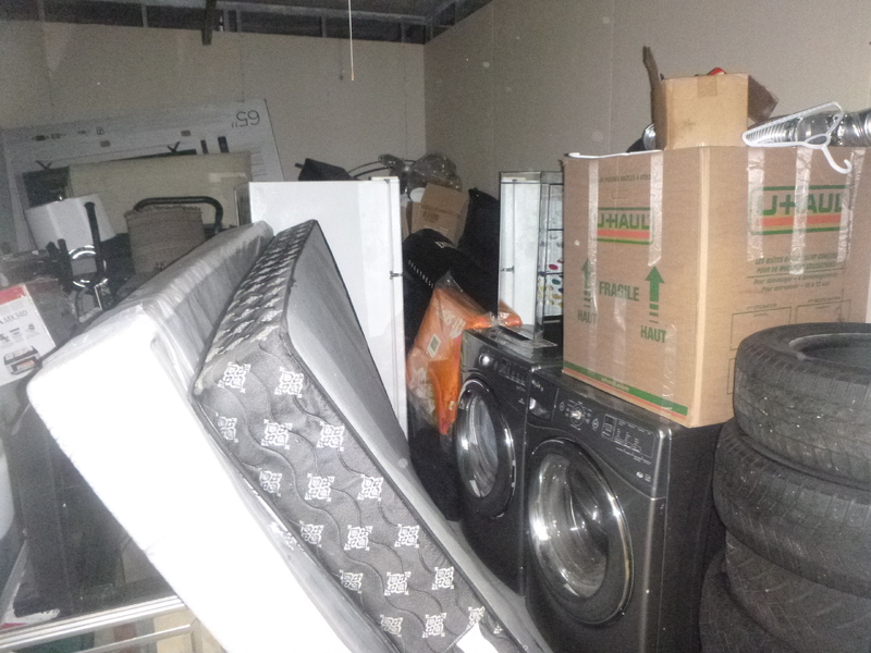 Public Storage P0021 -rue d`Edmonton Gatineau  auction IB-6706 50