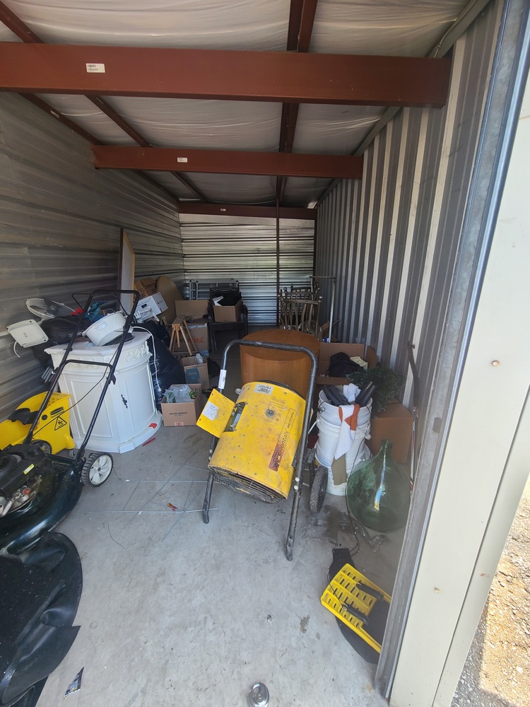 3013 - StorageMart Todd Baylis Blvd Toronto  auction IB-8661