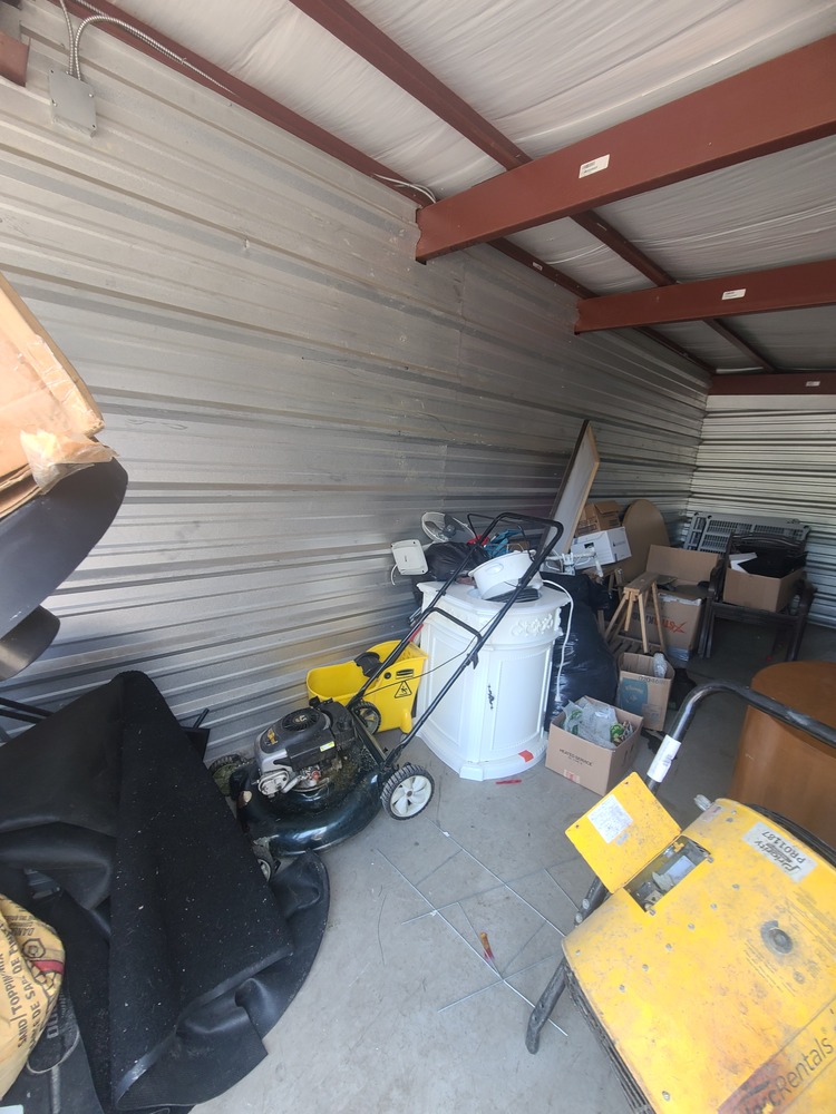 3013 - StorageMart Todd Baylis Blvd Toronto  auction IB-8661 10