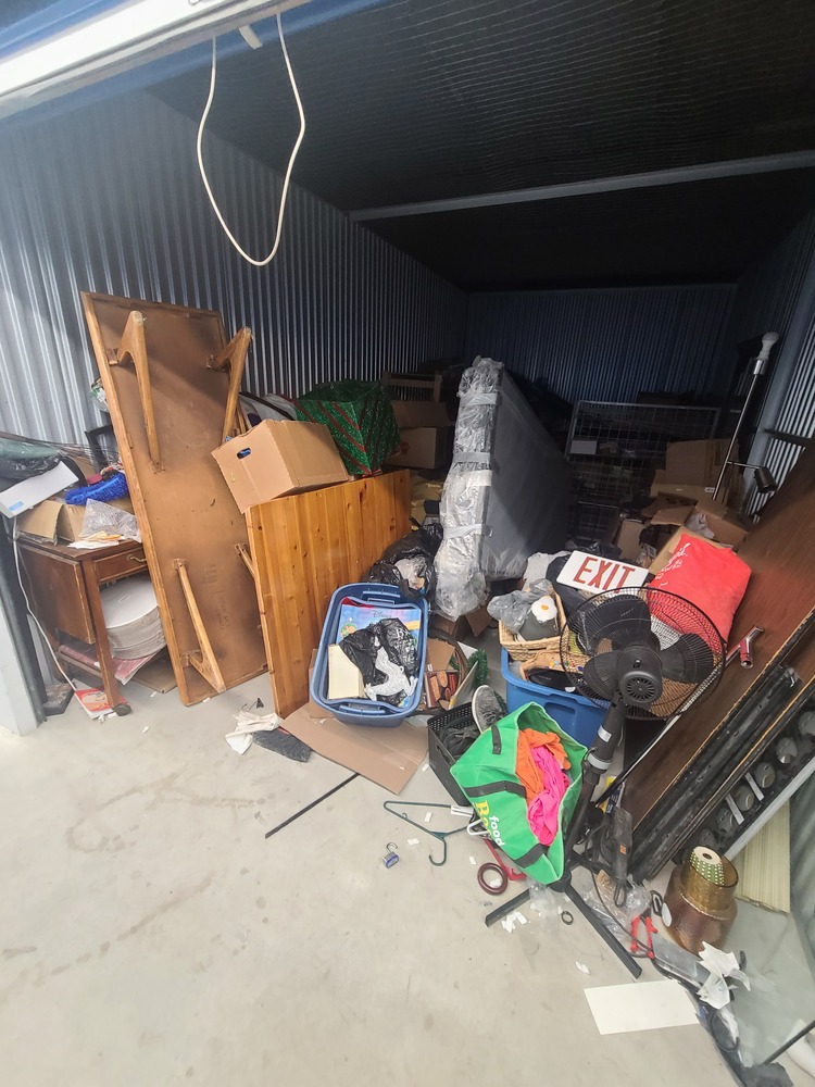 3013 - StorageMart Todd Baylis Blvd Toronto  auction IB-7449