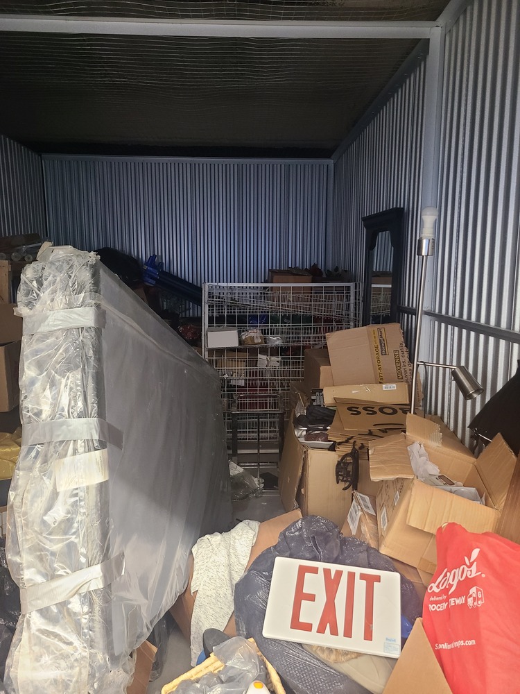 3013 - StorageMart Todd Baylis Blvd Toronto  auction IB-7449 30