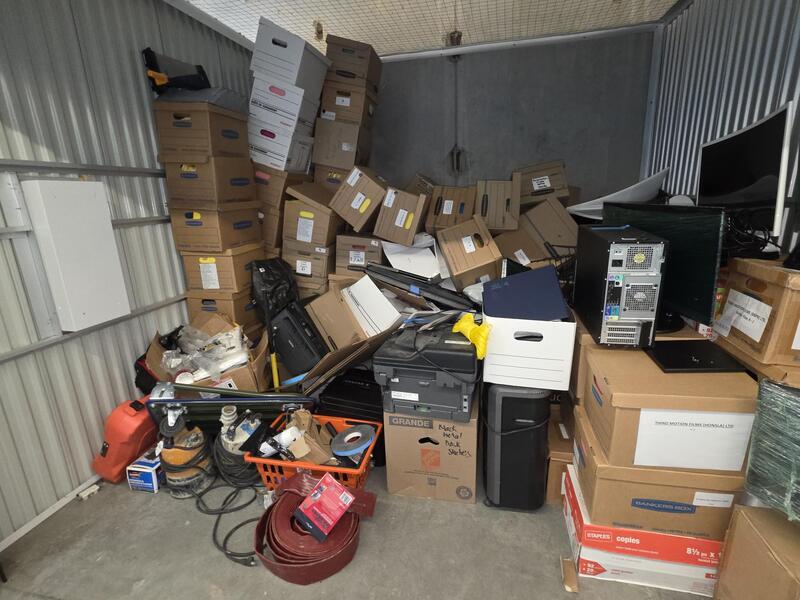 3401 - StorageMart SE Marine Dr & Knight St  auction IB-7729 40