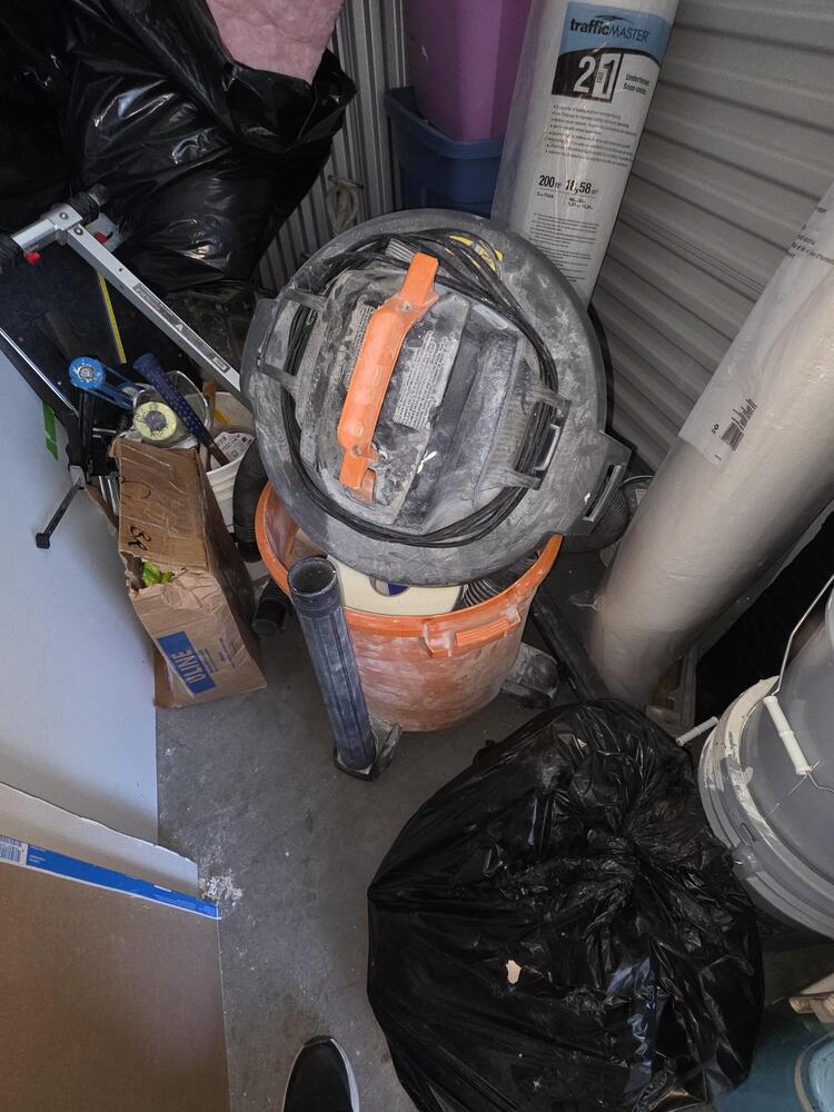 3401 - StorageMart SE Marine Dr & Knight St  auction IB-9939 70