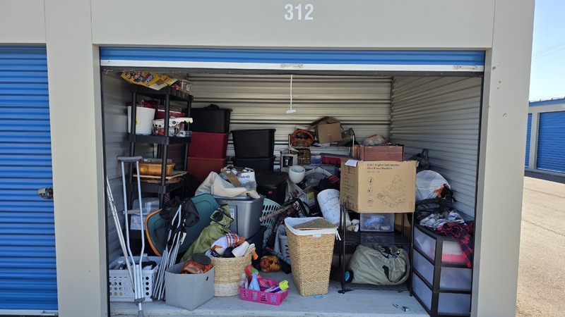 Storage One Lennon  auction IB-8230