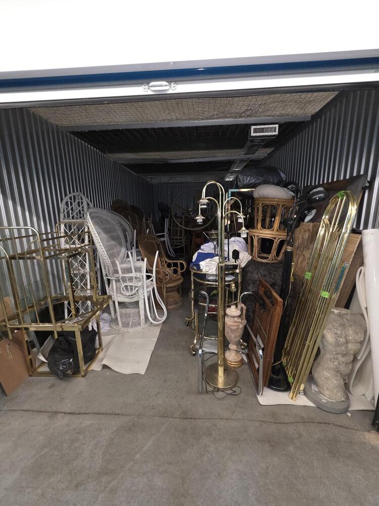 3401 - StorageMart SE Marine Dr & Knight St  auction IB-1804