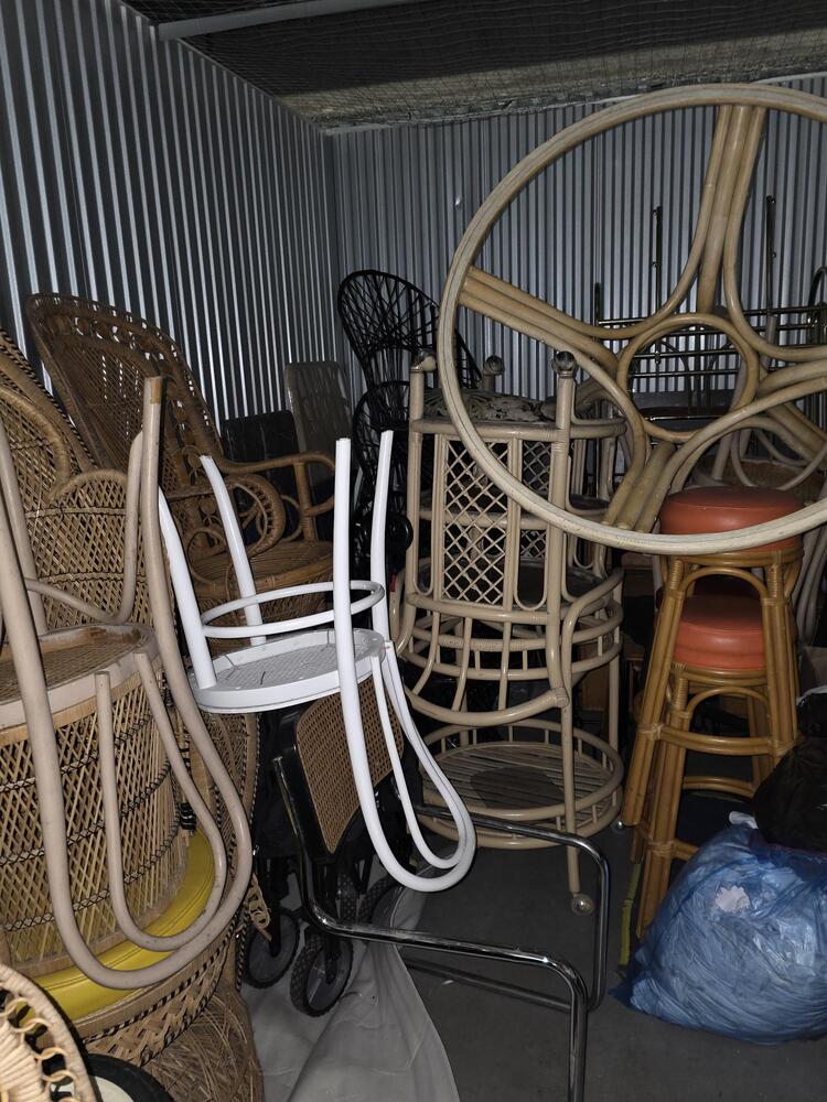 3401 - StorageMart SE Marine Dr & Knight St  auction IB-1804 40