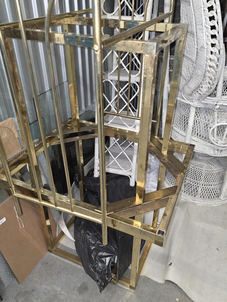 3401 - StorageMart SE Marine Dr & Knight St  auction IB-1804 60