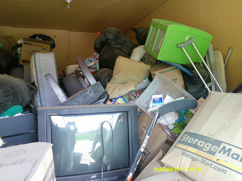 3204 - StorageMart Circle Dr and 11th St W   auction IB-8170 30