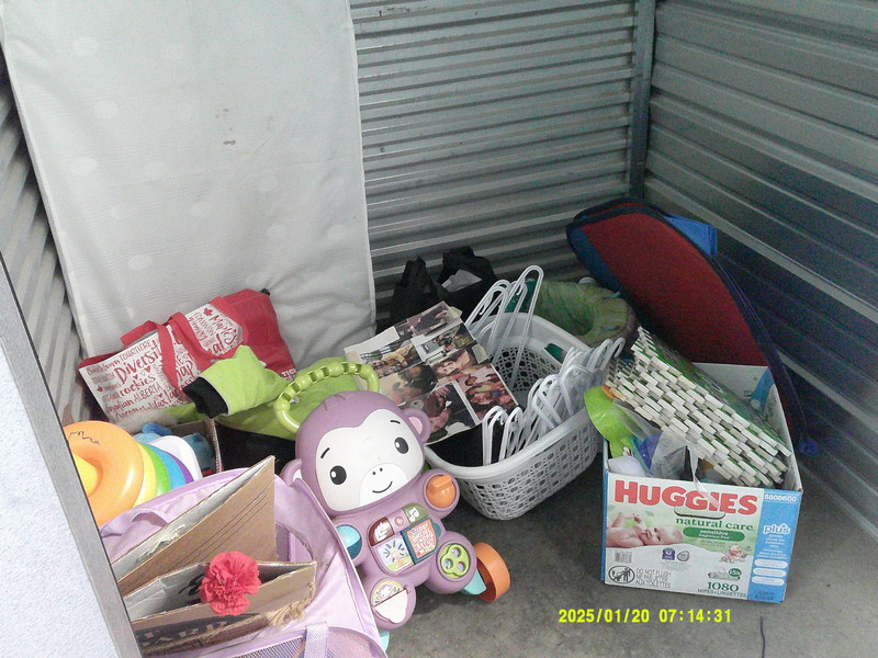3204 - StorageMart Circle Dr and 11th St W   auction IB-7610 20