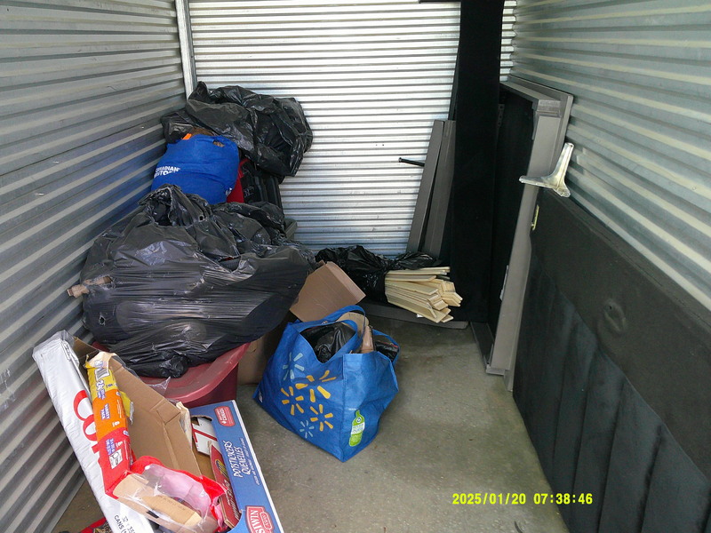 3204 - StorageMart Circle Dr and 11th St W   auction IB-7259