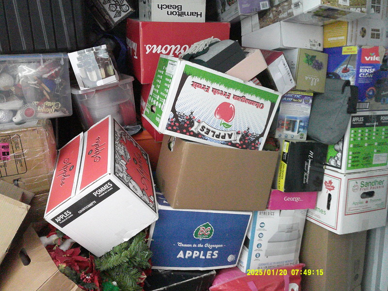 3204 - StorageMart Circle Dr and 11th St W   auction IB-4749