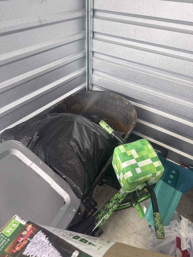 Air Base Mini Storage - Dover  auction IB-2809 10