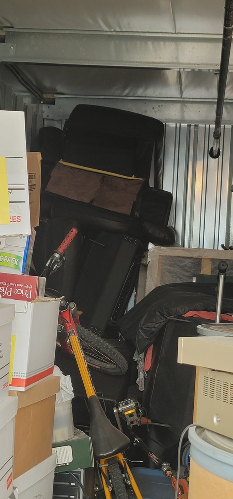 3304 - StorageMart 40th Street  auction IB-1852