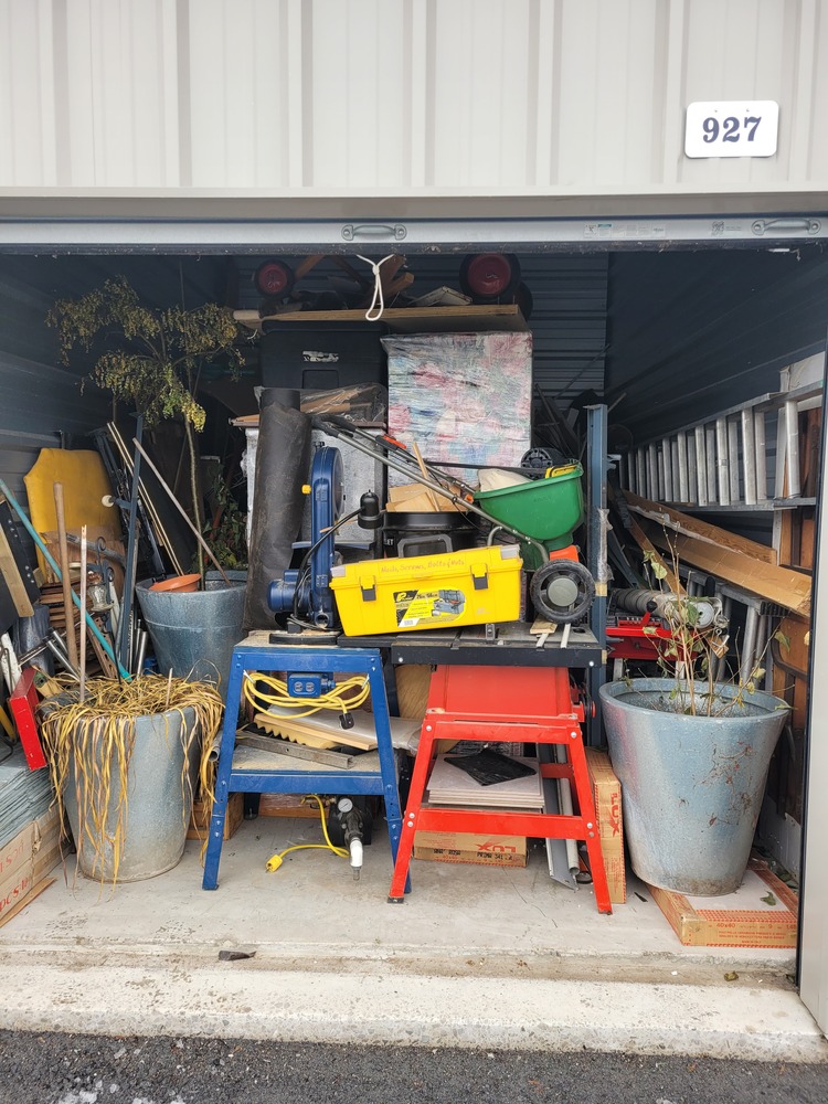 Stanley Storage - Niagara Falls  auction IB-6840