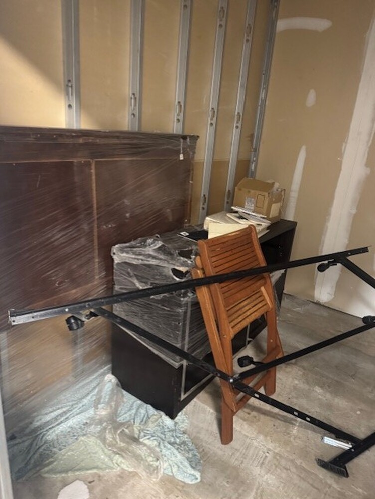3014 - StorageMart Trethewey Dr Toronto  auction IB-1694
