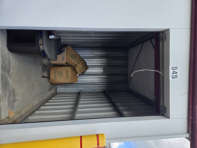1-800-Self-Storage.com of Grand Blanc  auction IB-8786
