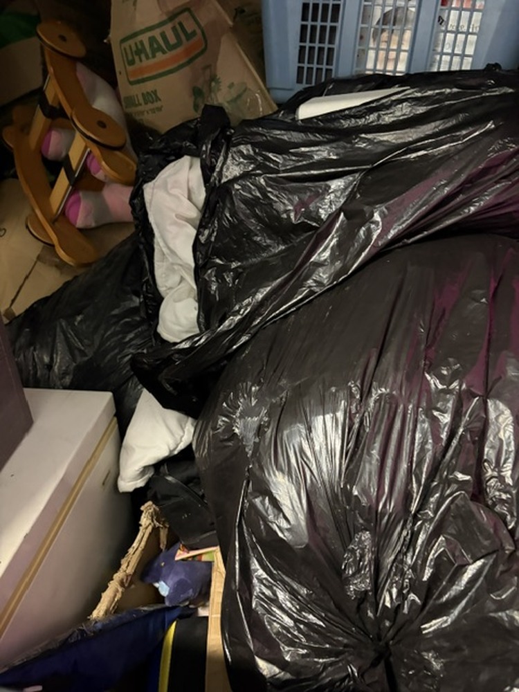 3001 - StorageMart Commissioners Rd W  auction IB-6552 10