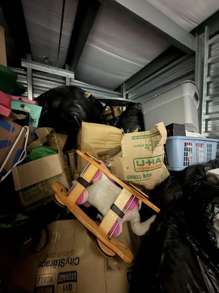 3001 - StorageMart Commissioners Rd W  auction IB-6552 80