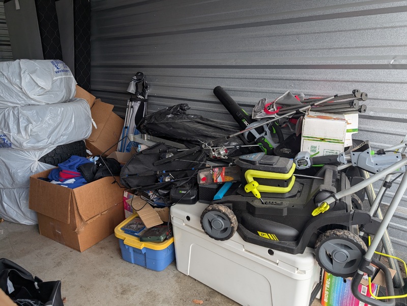 3002 -StorageMart  Wonderland Rd S  auction IB-5417 90
