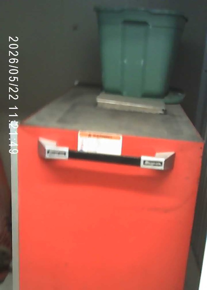 3002 -StorageMart  Wonderland Rd S  auction IB-2192 10