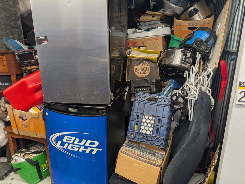 3002 -StorageMart  Wonderland Rd S  auction IB-8276 80