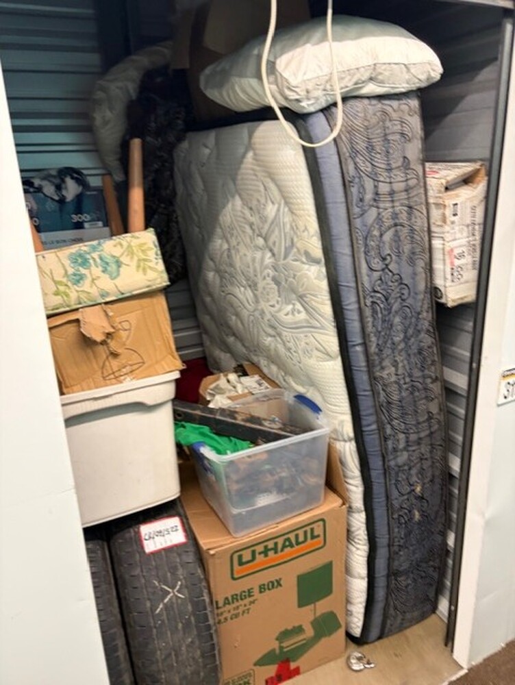 3308 - StorageMart Blackfoot and 42nd  auction IB-6585