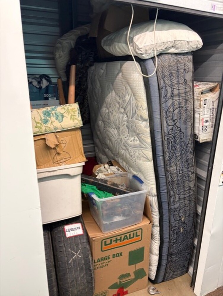 3308 - StorageMart Blackfoot and 42nd  auction IB-6585 10