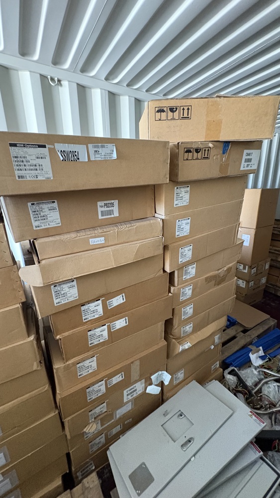 Secure-Rite Mobile Storage - Surrey Yard  auction IB-8394 20