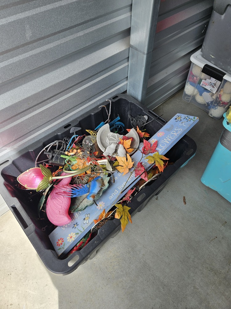 2772 - StorageMart Wharncliffe Rd S  auction IB-3819 40