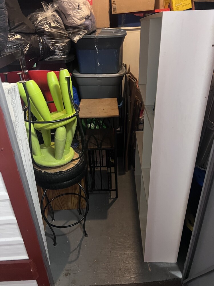 3106 - StorageMart St-Hubert  auction IB-1716 10