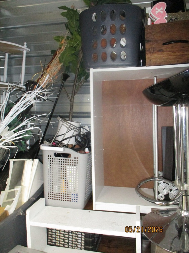 3205 - StorageMart 1st Ave N & Duke St   auction IB-4606 10